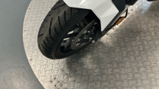 Honda NT1100 Manual (22 Model Year)